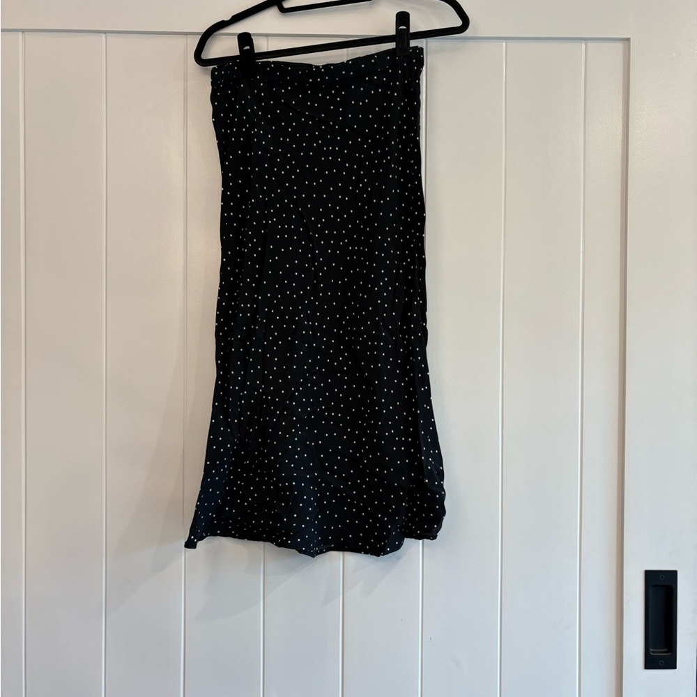 Elegant Black Polka Dot Skirt